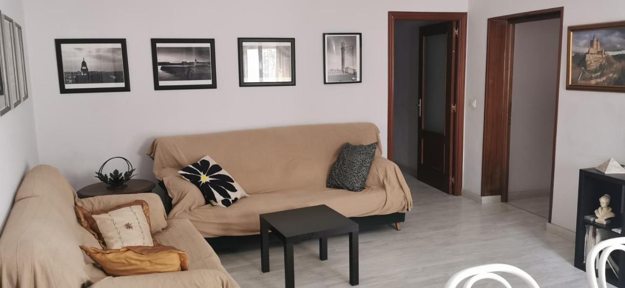 Villa "Luna De Segovia" Leganes Luaran gambar